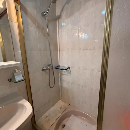 아파트 Enjoy Sanxenxo,200m Playa, Balcon Vistas Cies, Piscina & Terraza Azotea,2 Plazas Garaje, 2 Banos, Muy Luminoso, Muy Tranquilo,muy Equipado, Centrico 산신소