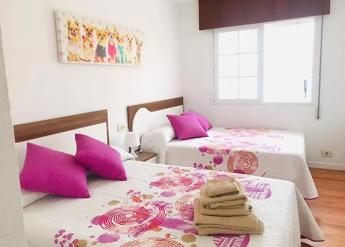 Διαμέρισμα Enjoy Sanxenxo,200m Playa, Balcon Vistas Cies, Piscina & Terraza Azotea,2 Plazas Garaje, 2 Banos, Muy Luminoso, Muy Tranquilo,muy Equipado, Centrico